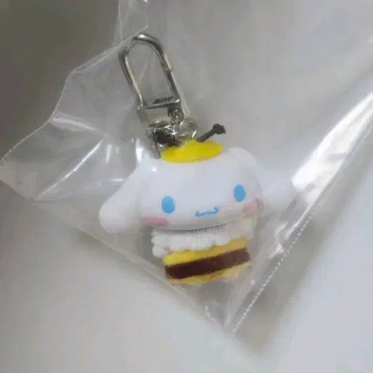 [BUNJANG] Sanrio Cinnamoroll Honeybee Plush Keyring / 산리오 치비토모 시나모롤 꿀벌