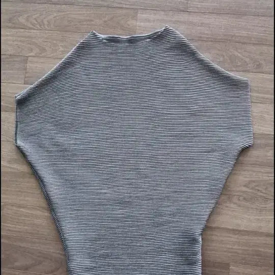 [BUNJANG] Speechio Pleats Gray T-shirt / 스피치오 플리츠  회색  새제품