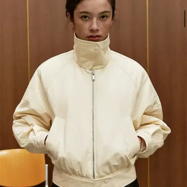 [SOLD OUT] 모한 트윌 하이넥 점퍼 아이보리