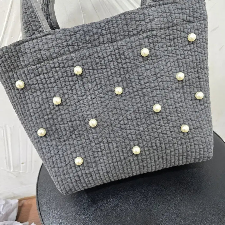 [BUNJANG] Quilted Pearl Point Tote Bag / 누빔 진주포인트 가방