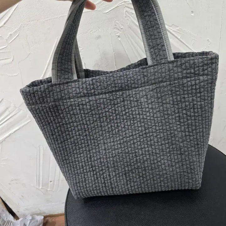 [BUNJANG] Quilted Pearl Point Tote Bag / 누빔 진주포인트 가방