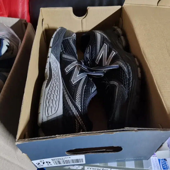 [BUNJANG] New Balance 860v2 Black Grey 275 / 뉴발란스 860v2 블랙 그레이 275