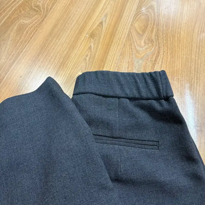 [BUNJANG] Charcoal Gray Wide Back-banded Slacks - Women's Size 55 / 여성 챠콜 그레이 와이드 뒷밴딩 슬랙스 55사이즈 새상품