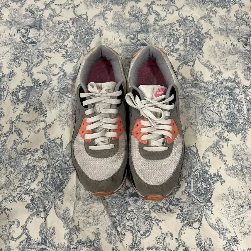 [BUNJANG] Nike Pink Sneakers / [NIKE] 나이키 운동화
