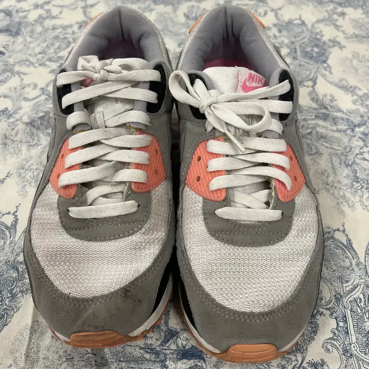 [BUNJANG] Nike Pink Sneakers / [NIKE] 나이키 운동화