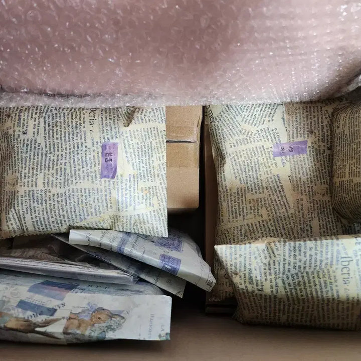 [BUNJANG] Vintage Scrapbooking Bundle Set (1,500 Sheets) & Leather Storage Pouch / 빈티지다꾸 1,500장(새상품4개포함) & 가죽보관함 (미개봉 새제품)