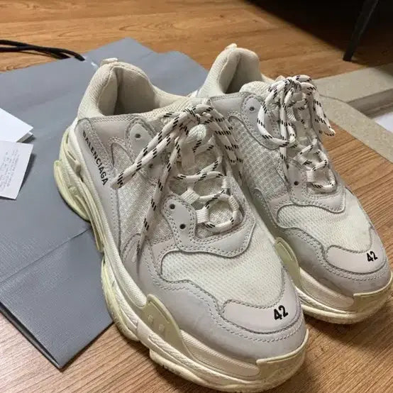 [BUNJANG] Balenciaga Triple S Sneakers / 발렌시아가 트리플s
