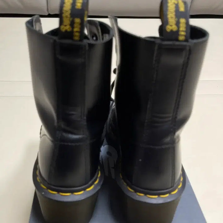 [BUNJANG] Dr. Martens 1460 Smooth Leather 8-Hole Boots Black EU36 / 닥터마틴 1460 스무스 가죽 8홀 부츠 블랙 EU36 (230mm)