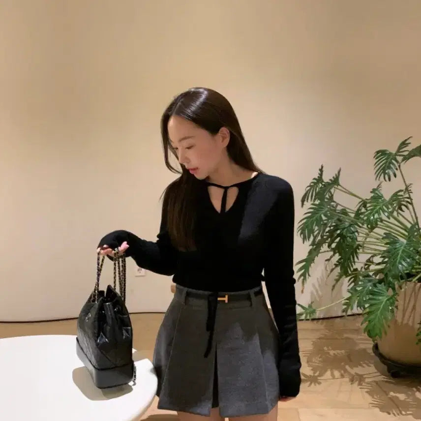 [BUNJANG] OurRiss Knit - Black / 아워리스 홀가먼트 캐시미어 리본 니트 / 타낫 르플레인 리즈 온트 시예