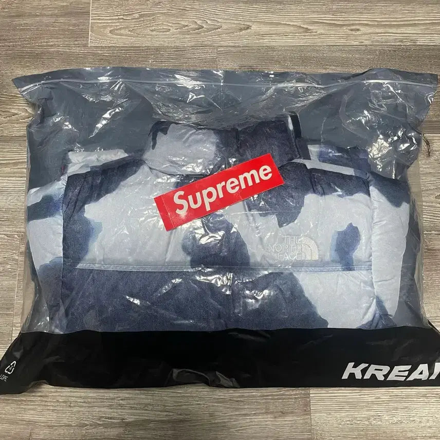 [BUNJANG] Supreme The North Face Bleached Nuptse Puffer Jacket / 슈프림 노스페이스 블리치드 눕시패딩