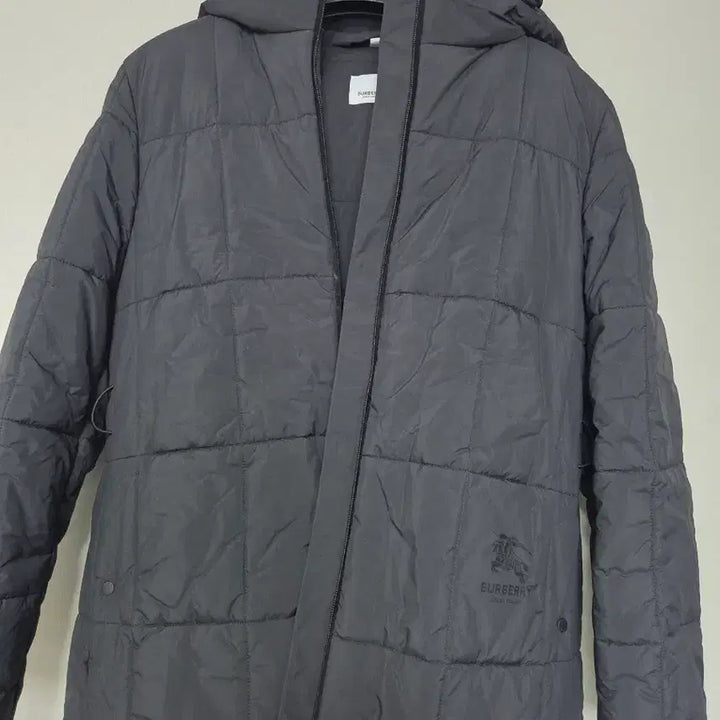[BUNJANG] Burberry Padded Jacket (Size: Small) / 버버리 패딩 스몰