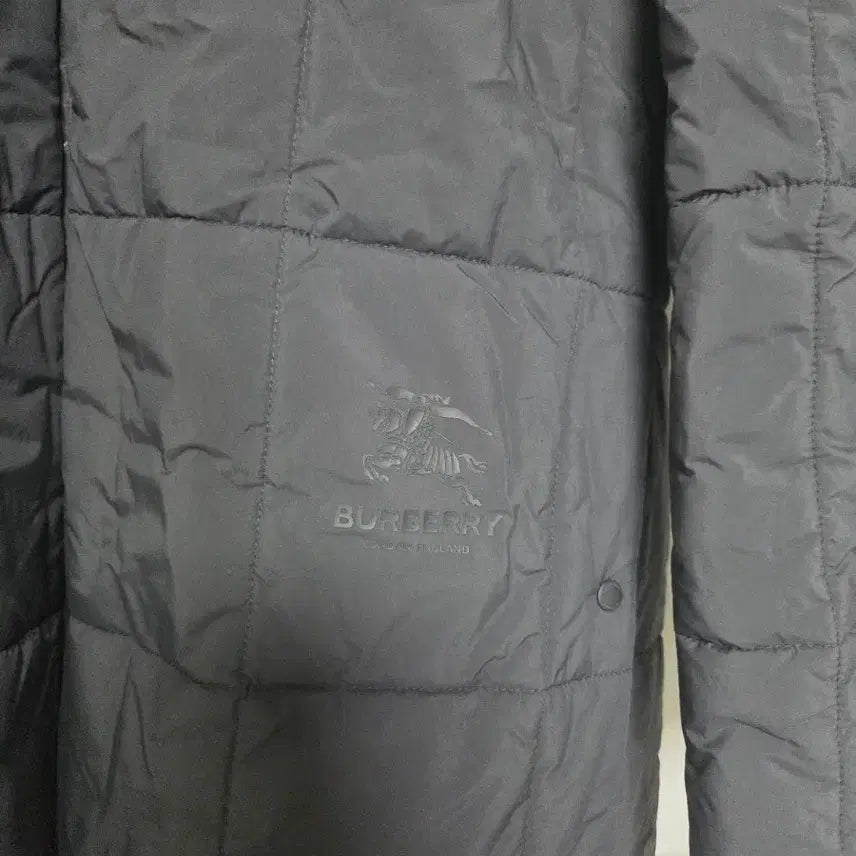 [BUNJANG] Burberry Padded Jacket (Size: Small) / 버버리 패딩 스몰