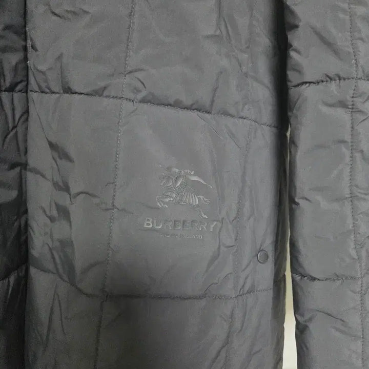 [BUNJANG] Burberry Padded Jacket (Size: Small) / 버버리 패딩 스몰