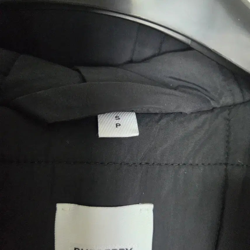 [BUNJANG] Burberry Padded Jacket (Size: Small) / 버버리 패딩 스몰