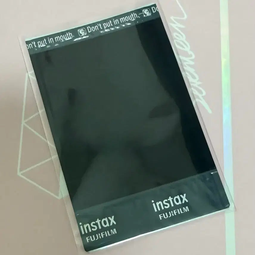 라이즈 앤톤 미공개 싸인폴라로이드 양도합니다