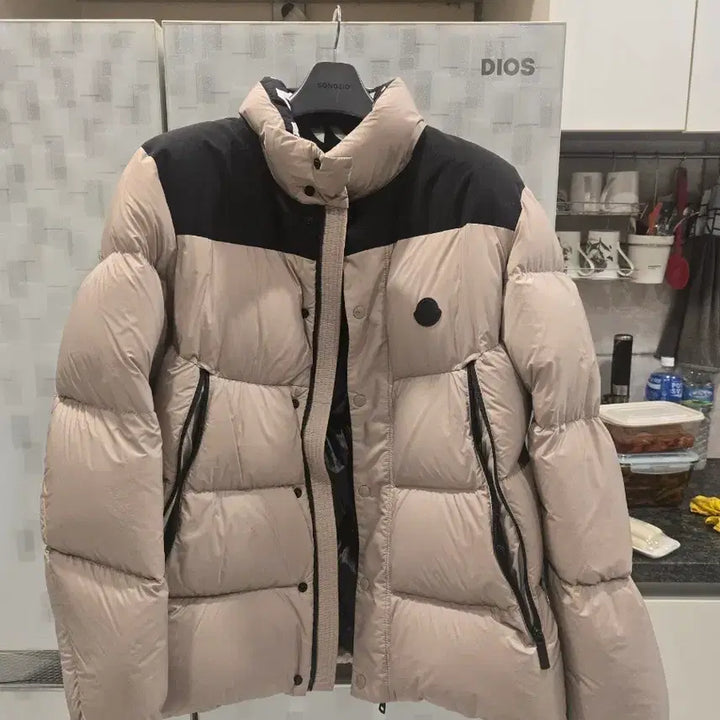 [BUNJANG] Moncler Team Seat Beige / 몽클레어 팀시트 베이지