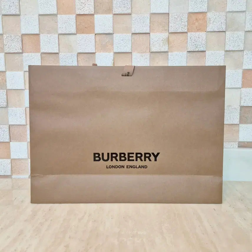 [BUNJANG] Burberry Gift Box Set / [백화점정품]버버리 박스+쇼핑백+리본+속지 풀구성품,버버리 가방,버버리