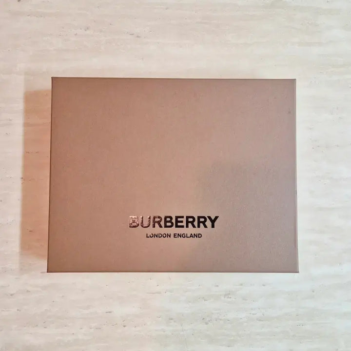 [BUNJANG] Burberry Gift Box Set / [백화점정품]버버리 박스+쇼핑백+리본+속지 풀구성품,버버리 가방,버버리