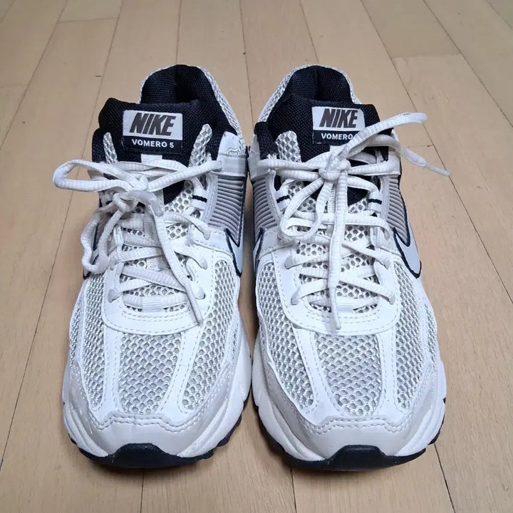 [BUNJANG] Nike Zoom Vomero Metallic Silver Size 245 / 나이키 줌보메로 메탈릭실버 사이즈245 판매해요