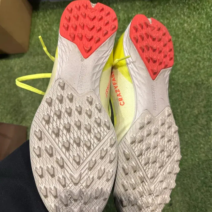 [SOLD OUT] 아디다스 크레이지패스트 풋살화 280