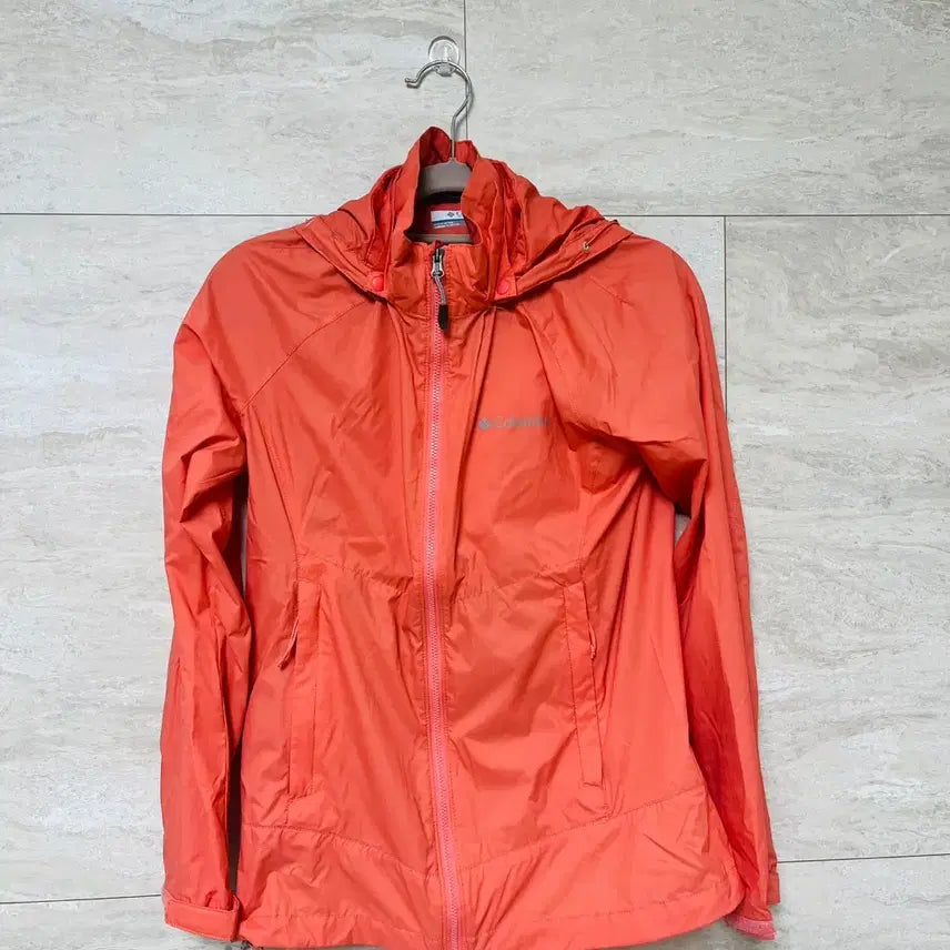 [BUNJANG] Columbia Women's Windbreaker Jacket / 콜럼비아 여성 바람막이 윈드브레이커  S