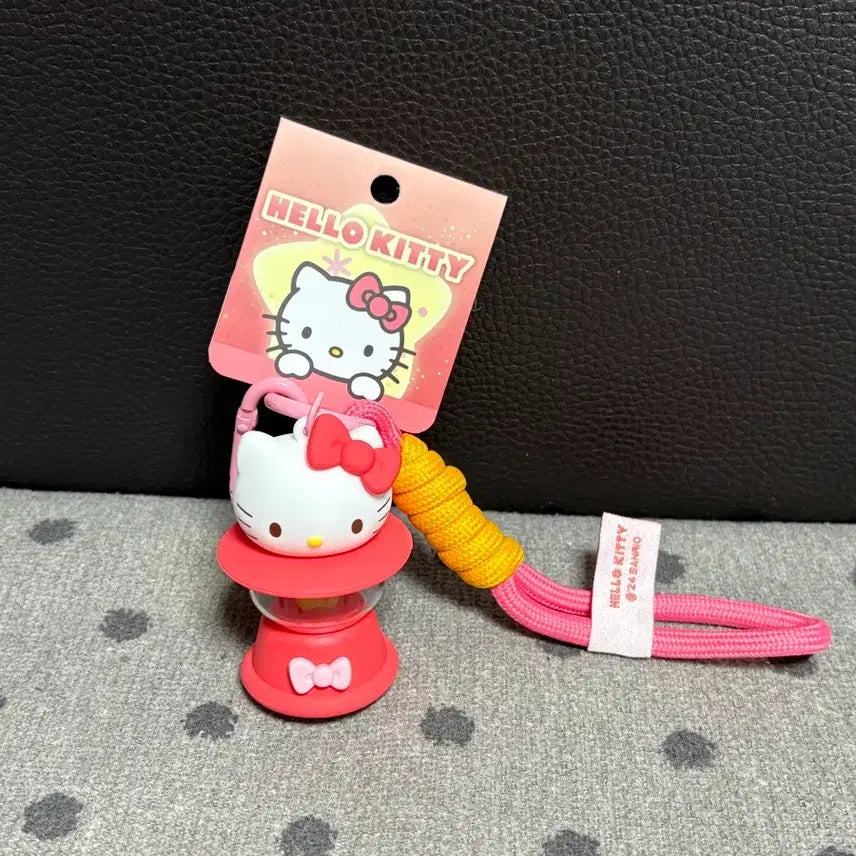 [BUNJANG] Hello Kitty LED Lamp Keychain / *새상품)헬로키티 LED램프 키링