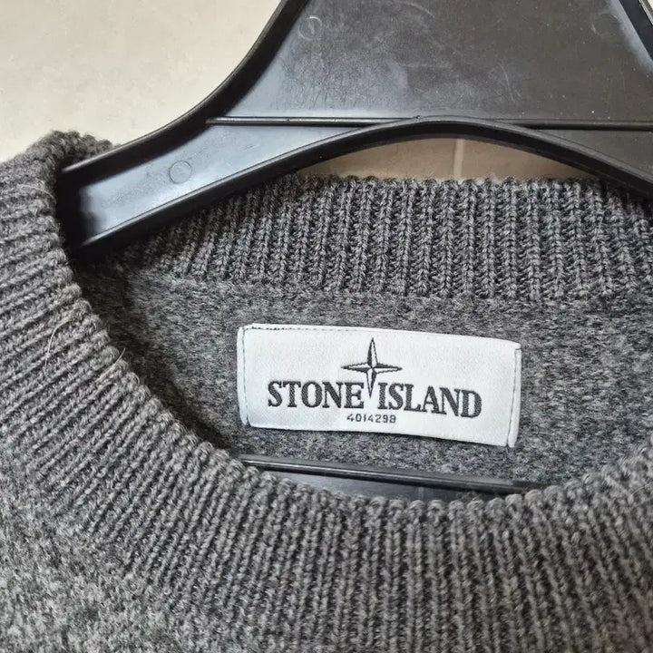 [BUNJANG] Stone Island Grey Knit 95 / 스톤아일랜드 그레이 니트 95