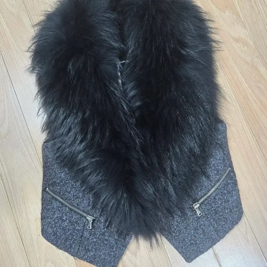 [BUNJANG] Egoist Raccoon Fur Vest / 에고이스트 라쿤털 베스트