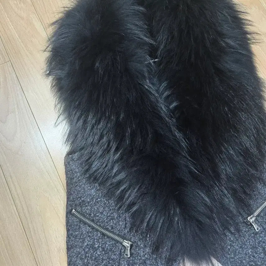 [BUNJANG] Egoist Raccoon Fur Vest / 에고이스트 라쿤털 베스트