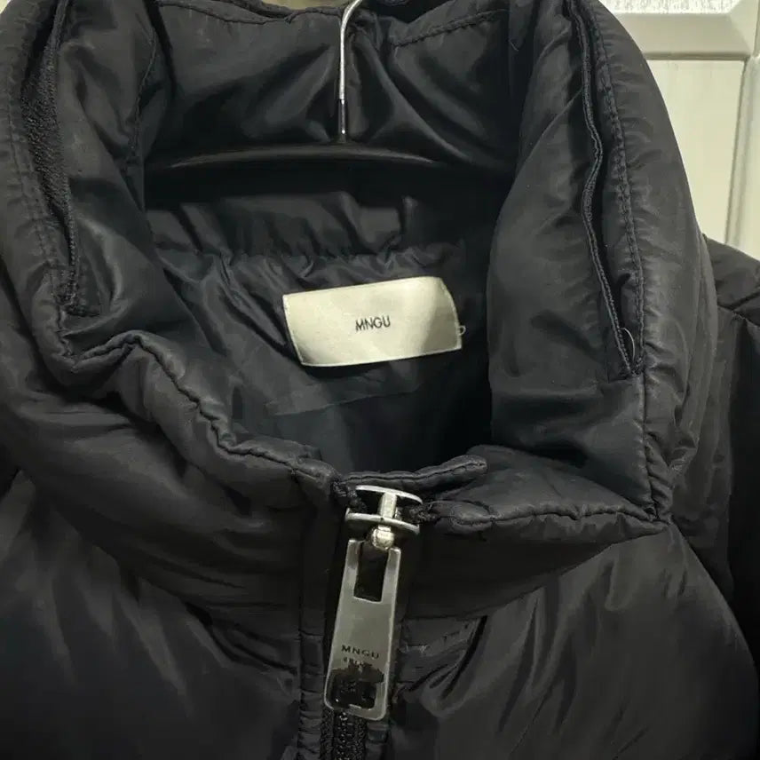 [BUNJANG] MNGU Cropped Padded Jacket / MNGU 크롭패딩