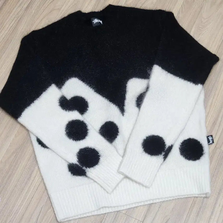 [BUNJANG] Stussy Dice Puffy Crew Knit Sweater Black S / STUSSY 스투시 다이스 퍼지 크루 니트 스웨터 블랙 S 판매합니다
