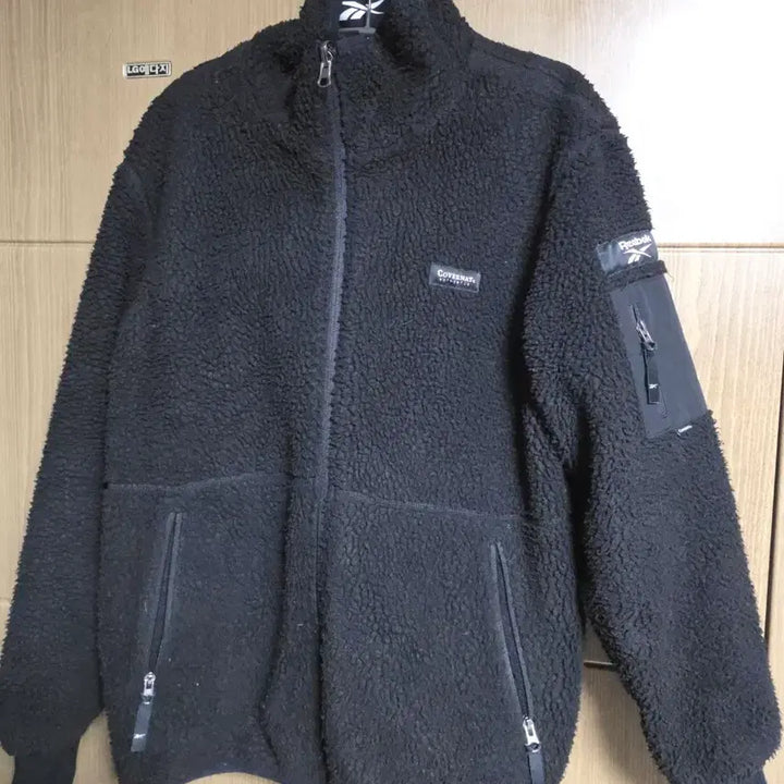[BUNJANG] Covernat x Reebok Reversible Fleece Jacket / 리복 커버낫 콜라보 후리스