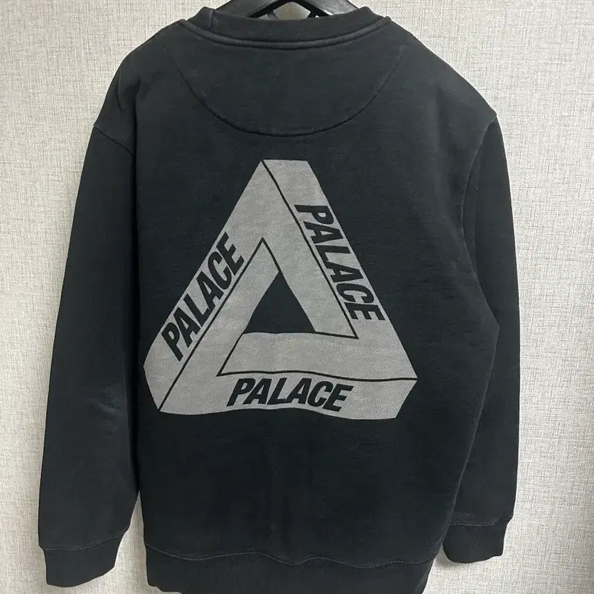 [BUNJANG] Palace Tri-Ferg Slub Crewneck Black - 22FW M / 택포9)팔라스 맨투맨 트라이퍼그 슬럽 크루넥 블랙 - 22FW M