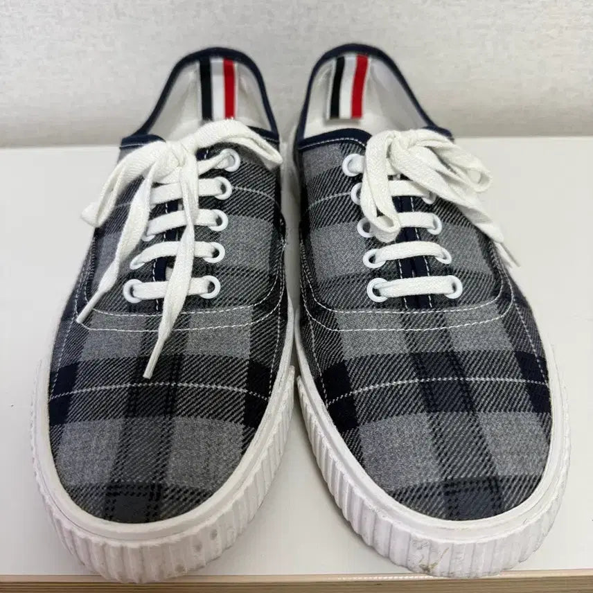 [BUNJANG] Thom Browne Canvas Trainer (270) / 톰브라운 캔버스 트레이너 (270)
