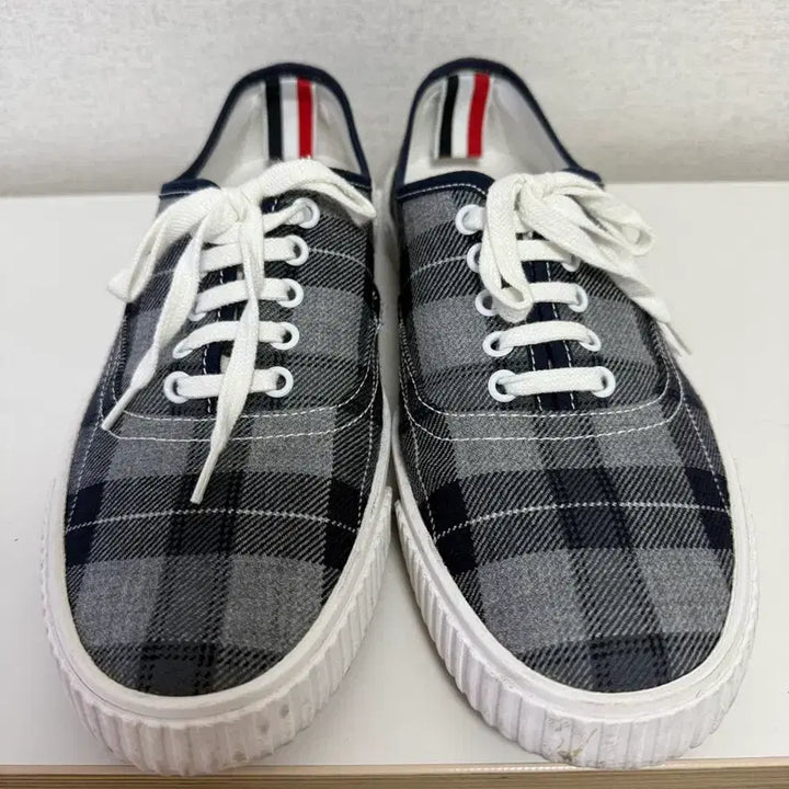 [BUNJANG] Thom Browne Canvas Trainer (270) / 톰브라운 캔버스 트레이너 (270)