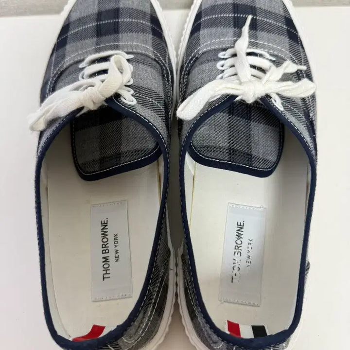 [BUNJANG] Thom Browne Canvas Trainer (270) / 톰브라운 캔버스 트레이너 (270)