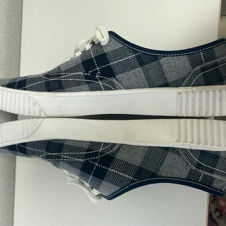 [BUNJANG] Thom Browne Canvas Trainer (270) / 톰브라운 캔버스 트레이너 (270)