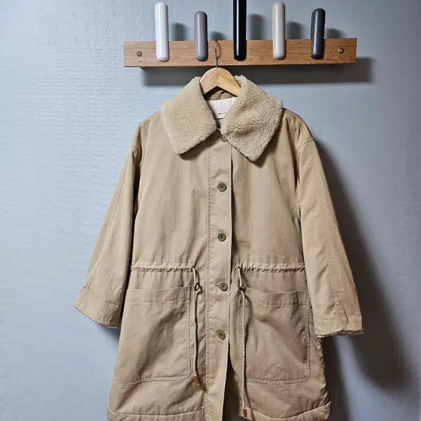 [BUNJANG] Brunch Boucle Collar Jumper (Beige) / 브런치 부클 카라 점퍼 (베이지)