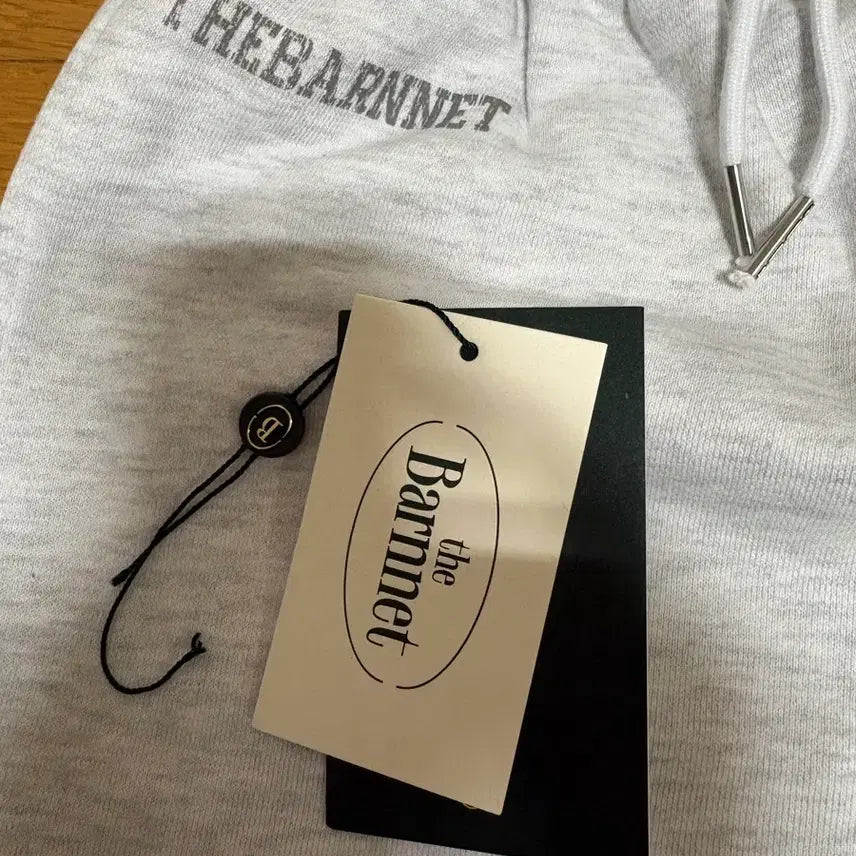 [BUNJANG] The Barnet Saariselka Sweat Pants Jogger / 더바넷 saariselka 스웨트 팬츠 조거 트레이닝 새상품