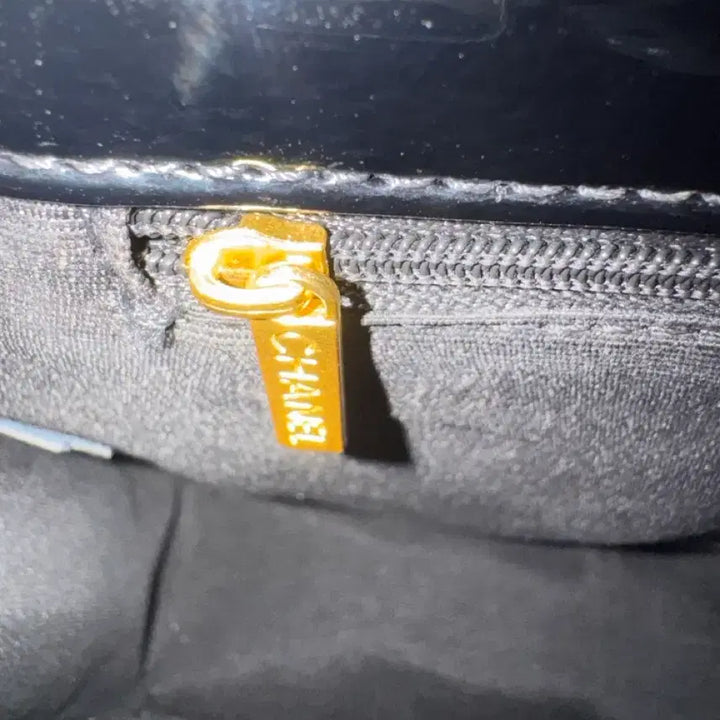 [BUNJANG] Chanel Backpack / 패이던트 샤넬 백팩