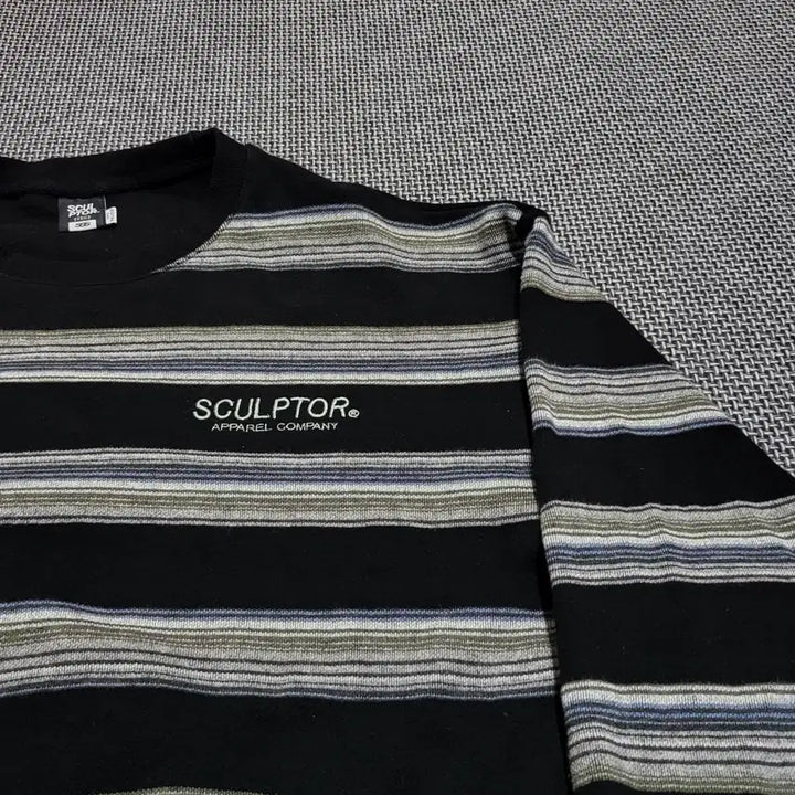 [BUNJANG] Sculptor Striped Sweatshirt (XL) / 스컬프터 스트라이프 맨투맨 (XL)