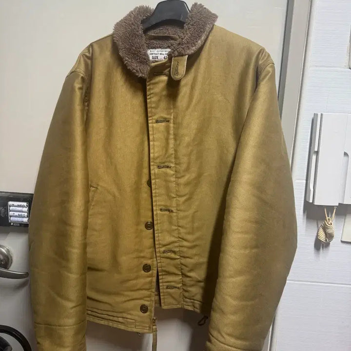 [BUNJANG] MAMAMOO Moonbyul N-1 Deck Jacket (Size 42) / 시즌오프할인)토이즈맥코이 리얼문별주 n-1덱자켓 42사이즈