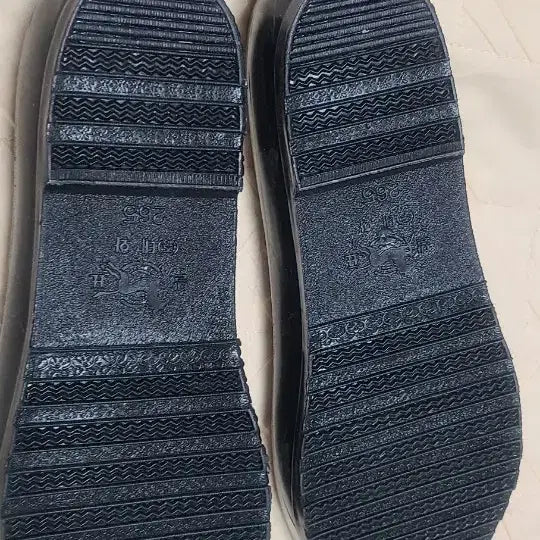 [BUNJANG] Black Rubber Shoes / 검정 고무신 팝니다