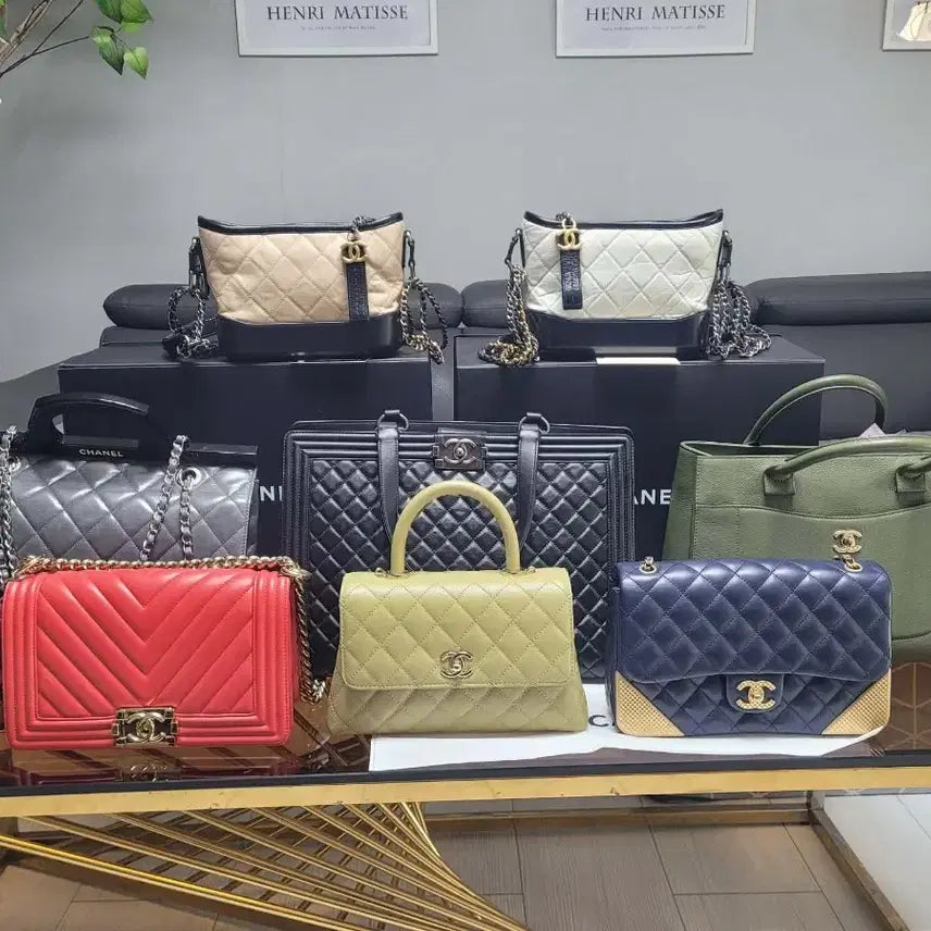 [BUNJANG] Gabrielle Hobo Bag Beige Black Chain / 샤넬 가브리엘 호보백 베이지 블랙 체인