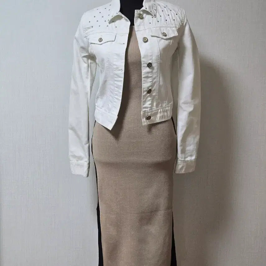 [BUNJANG] Beige and Black Color Block Knit Long Dress / 베이지+블랙  배색  니트 롱원피스