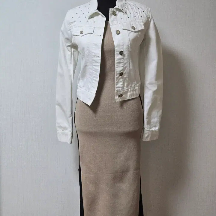 [BUNJANG] Beige and Black Color Block Knit Long Dress / 베이지+블랙  배색  니트 롱원피스