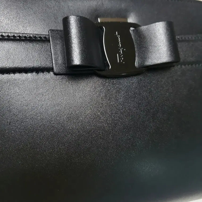 [BUNJANG] Ferragamo Chain Shoulder/Cross Bag / 페레가모 가방