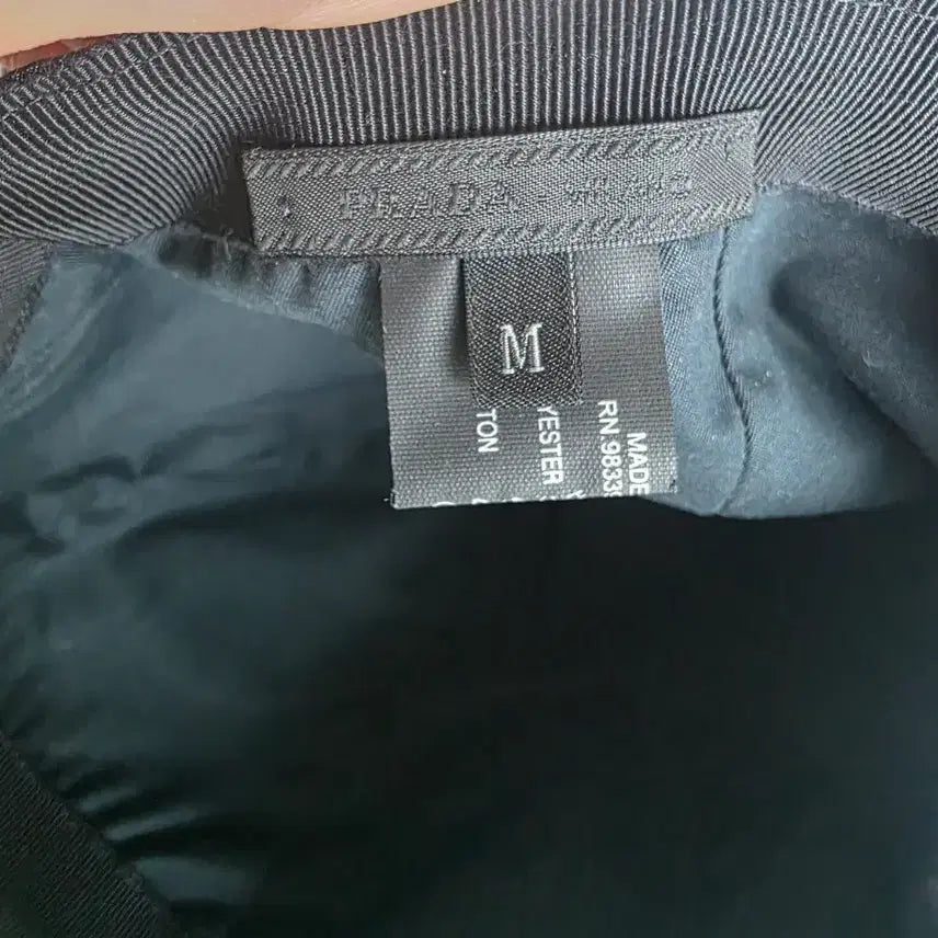 [BUNJANG] Prada Cap / 프라다 모자