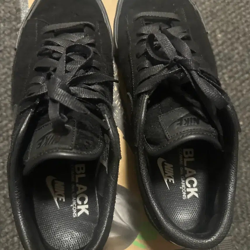 [SOLD OUT] 나이키 x CDG 블레이저 로우 프리미엄 SP 블랙