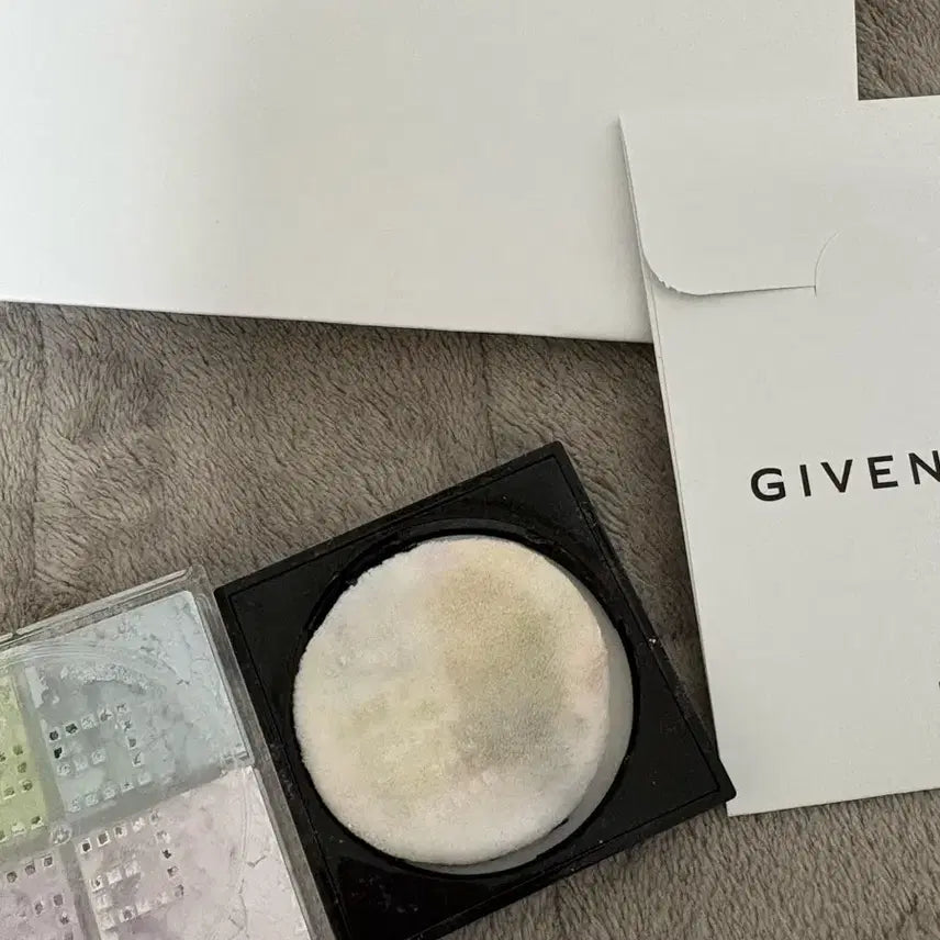 [BUNJANG] Givenchy Prisme Libre Mini Loose Powder / 정품) 지방시 프리즘 리브르 미니 루스 파우더